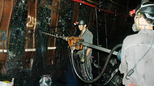 掘進(jìn)面煤層探水鉆機(jī)配置實施方案